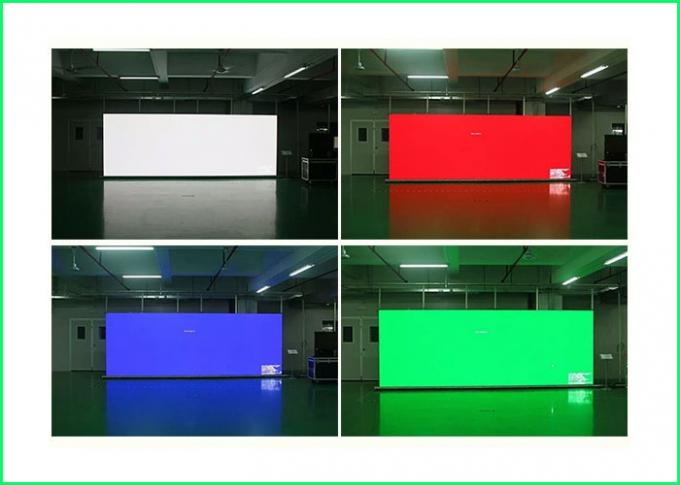 Big P10 LED Advertising يعرض شاشة LED فيديو عالية السطوع 7500cd / m2