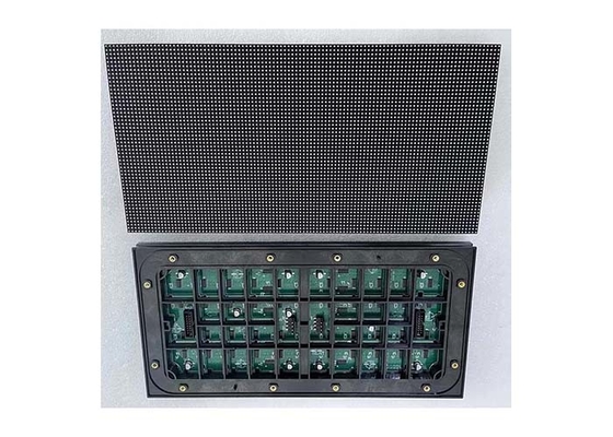 شاشة LED عالية السطوع P4 P5 في الهواء الطلق مقاومة للماء لمراكز التسوق