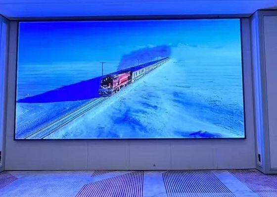 في الأماكن المغلقة شاشة LED ذات دقة عالية مسافة صغيرة P1.56 للتركيب الثابت والرفع