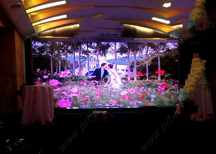 P3 تأجير داخلي أدى العرض SMD أدى الجدار الفيديو AC220V / 50HZ 1200 أحمق لكل متر مربع